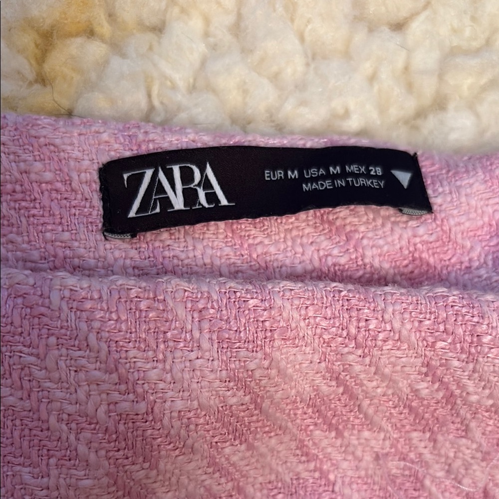 SOLD Zara Barbie Pink Houndstooth Cropped Blazer and Skort Set - Picture 5 of 16